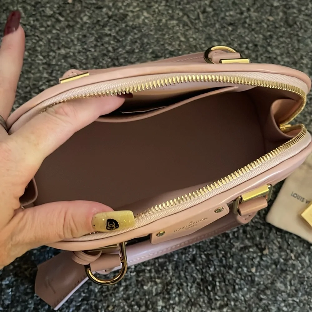 NIB Louis Vuitton Malletage Lambskin Alma BB Rosabella - Picture 5 of 7